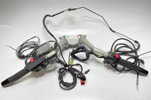 2015 honda st1300pa left - honda, right