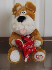 Christmas Carol Singing Dog - Sings Four Carols & Lights Up ? Must See Video