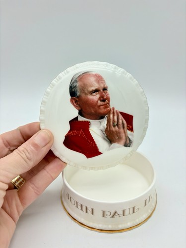 Vintage royal albert pope - vintage,