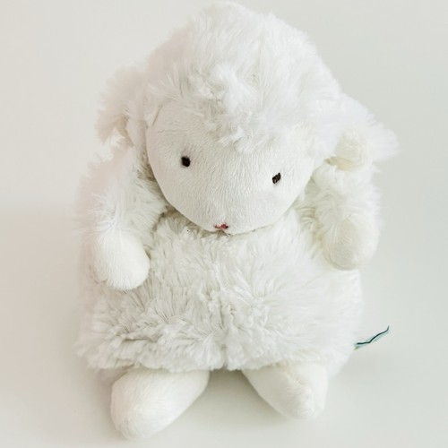 Bunnies the bay white sheep - the,
