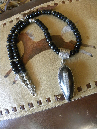 Sterling navajo pearl 8mm - pearl,