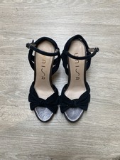 Beautiful Unisa black leather