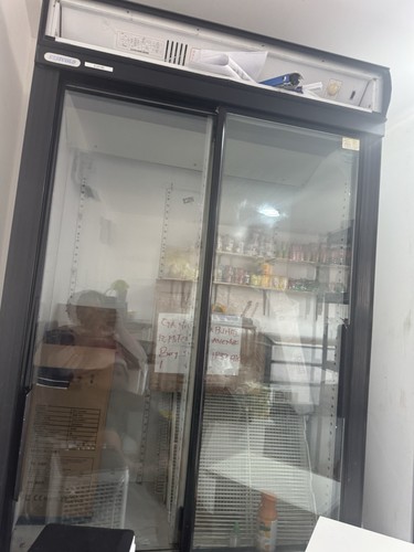 Standing fridge used - -,