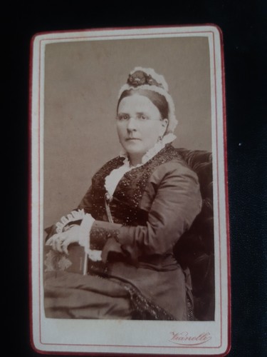 Cdv woman glasses book - woman,