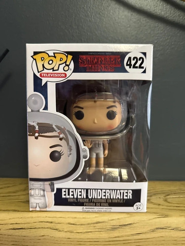 Eleven underwater 422 - eleven,