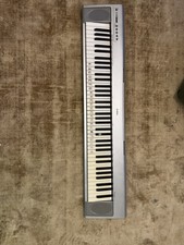 Yamaha NP-30 Portable Grand
