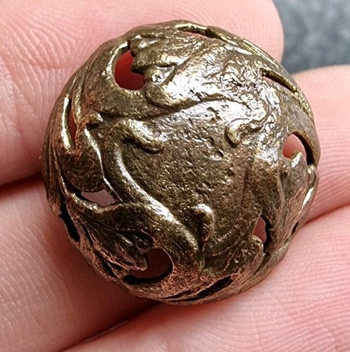 Post medieval button decorated - medieval,