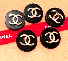 5 VINTAGE CHANEL BUTTONS METAL