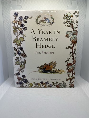 Brambly hedge library - hedge,