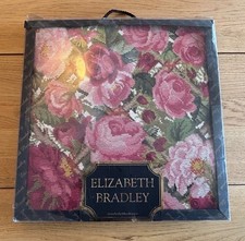 ELIZABETH BRADLEY - Rose