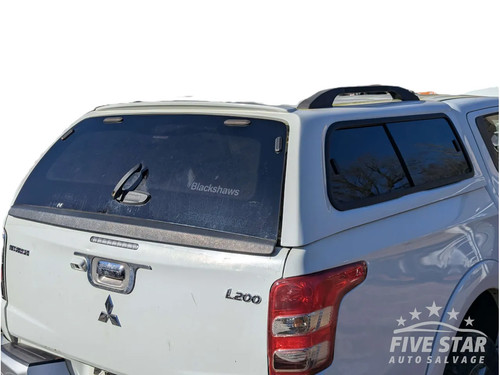 Mitsubishi l200 pickup rear - mitsubishi,