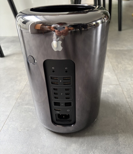 Apple mac pro trash can - "trash, can"