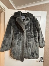 Astraka Women's Vintage Style