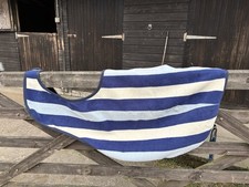 Medium Cob 4’7” Horseware Rambo Newmarket Blue Stripe WrapAround Exercise Fleece