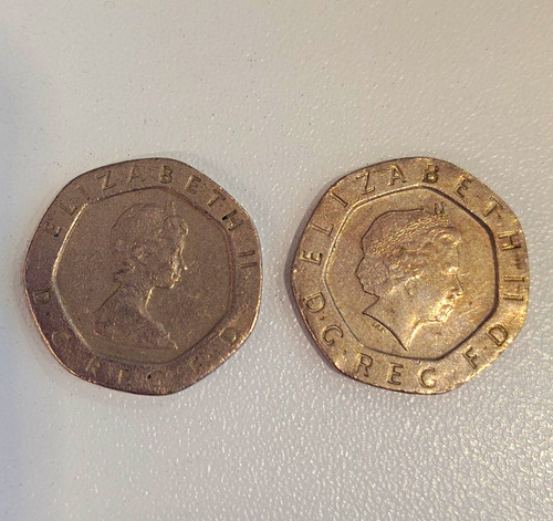 Great britain 20p twenty - 2x,