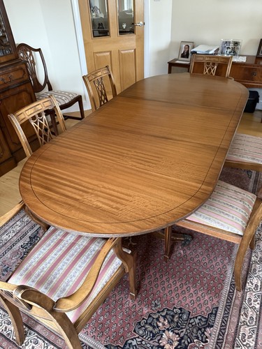 Mahogany oval dining - oval,