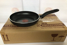 Tefal Titanium Essential Frying Pan 20 cm, Non-Stick Coating, Metal Safe, Compat