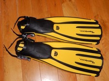 Men’s Mares scuba diving