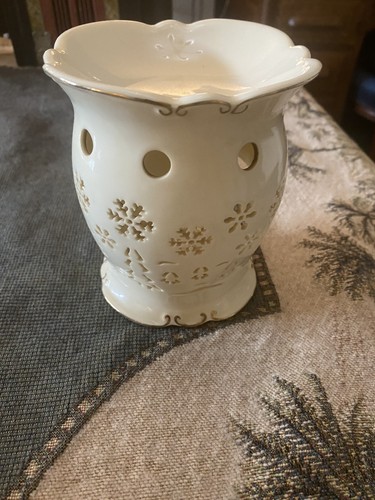 Vintage yankee candle - vintage, cream