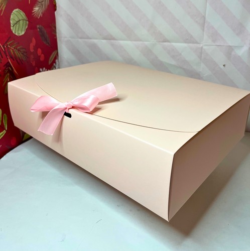 Luxury pink gift box - gift, lid