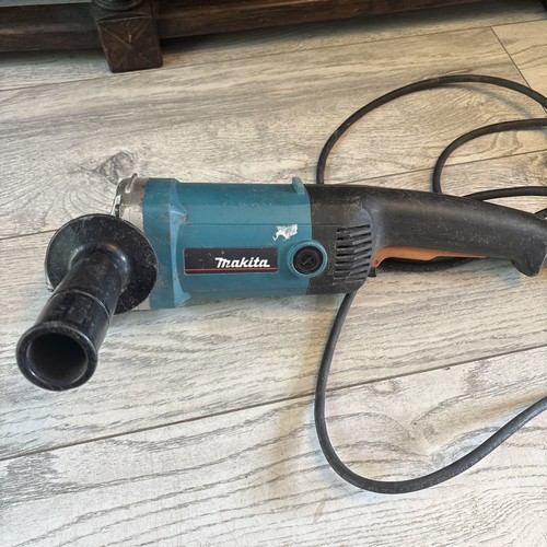 Makita 9015b 1050w - makita,