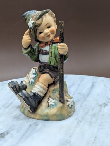 Charming vintage goebel hummel - goebel,