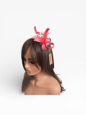Small Looped Fascinator on