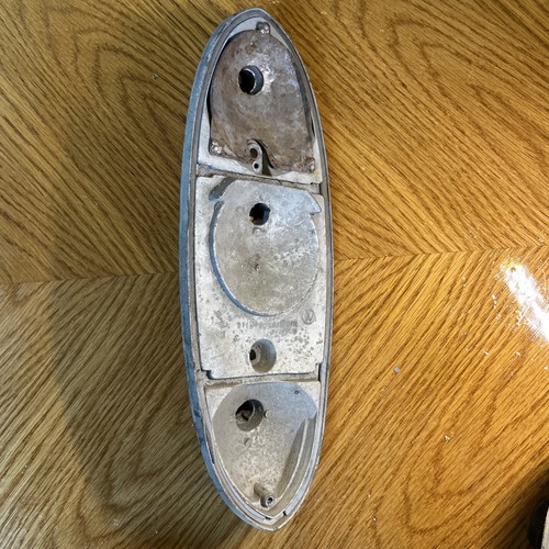 Type iii tail light bezel - tail,