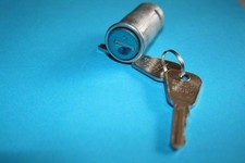 TRIUMPH BSA NORTON T120 T140