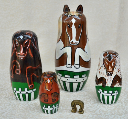 Set five wooden horse - of,