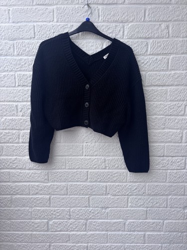 Zara knitted black cropped