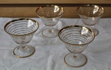 4 x Vintage 1950s Aperitif / Cocktail Glasses,  Gold Trim