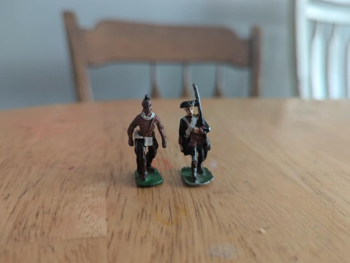 Vintage tin soldiers - tin,