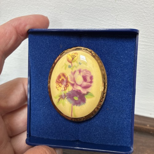 Vintage aynsley brooch fine - vintage,