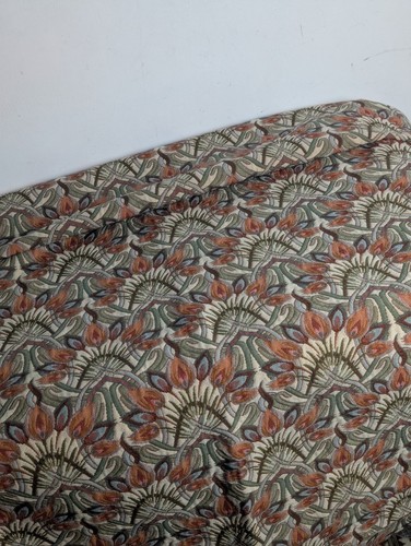 Large piece fabric features - of,