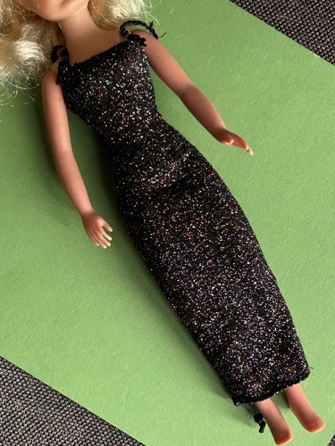 Vintage 1980s sindy doll - 💜,