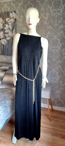 Black sleeveless chain - black,