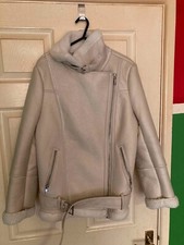 Primark Size 6 White Suede