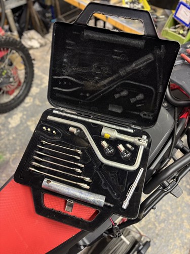Vintage jaguar daimler tool - /daimler,