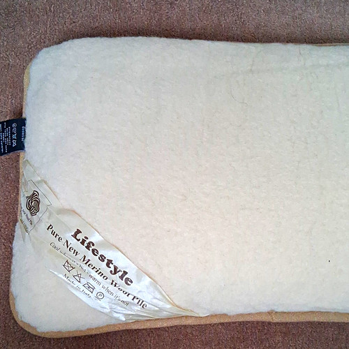 Lifestyle merino wool bed - lifestyle,