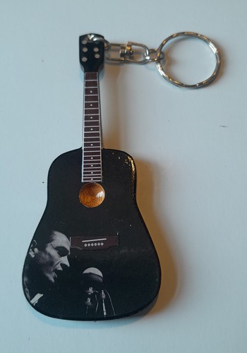 Johnny cash 10cm wooden - johnny,