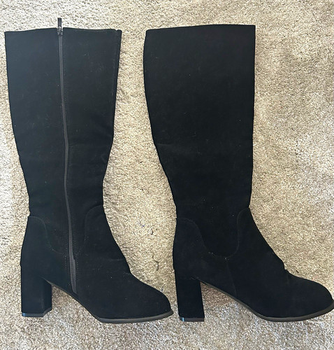 Nwot women black knee high - women’s,