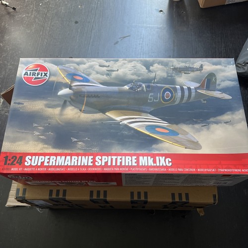 Airfix a17001 supermarine - airfix,