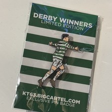 Rare Hoidy Pin Badge Gold