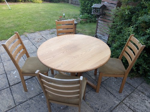 Solid oak round dining table - solid,
