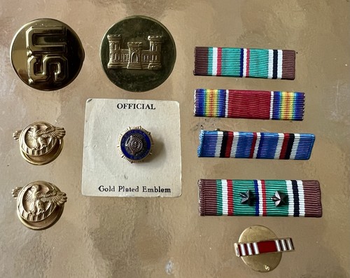 Lot ww2 medals pins - lot,