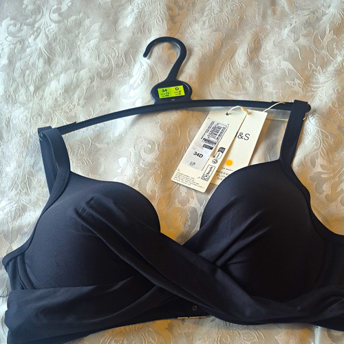 Black underwired plunge - black,