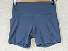 Athleta Gray Blue Salutation