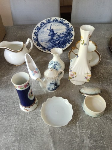 Job lot porcelain pottery - lot,