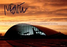 Sir Norman Foster Architect